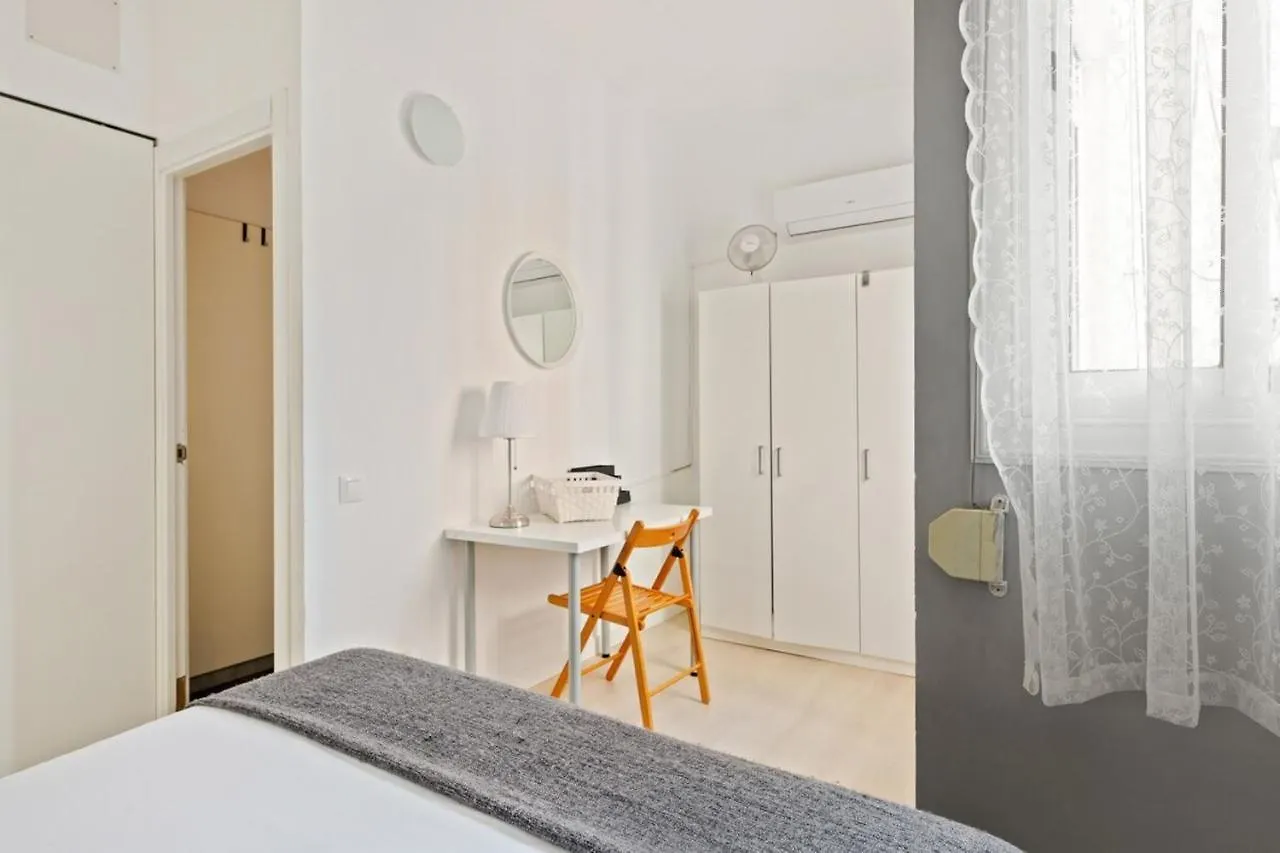 Cozy Apartment In Sagrada Familia